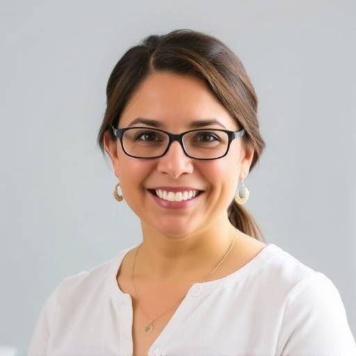 Photo of Professor Maria Garcia, Senior Instructor of Data Science at Apex Academy